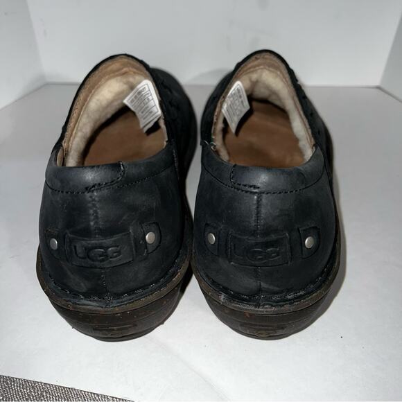 UGG matte black leather outlets fleece lined clogs 9 - Picture 2 of 5